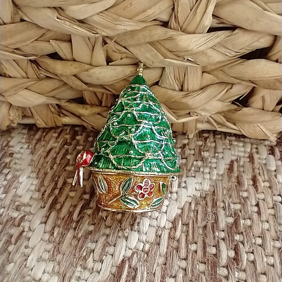 Christmas Tree metal Keepsave Box - Picture 3 of 10